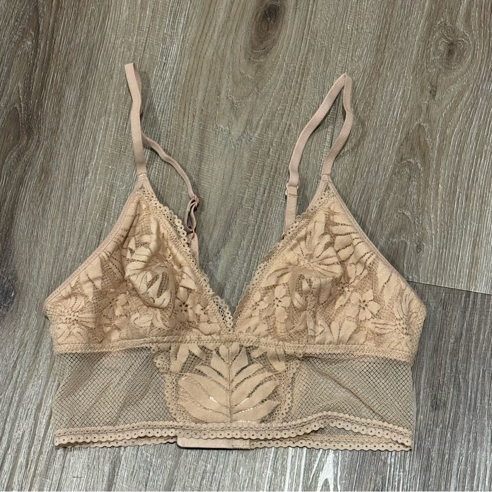 Aerie Cream Lace Bralette Crop Top Small | Soft Seamless Wireless Fairycore - Picture 9 of 10